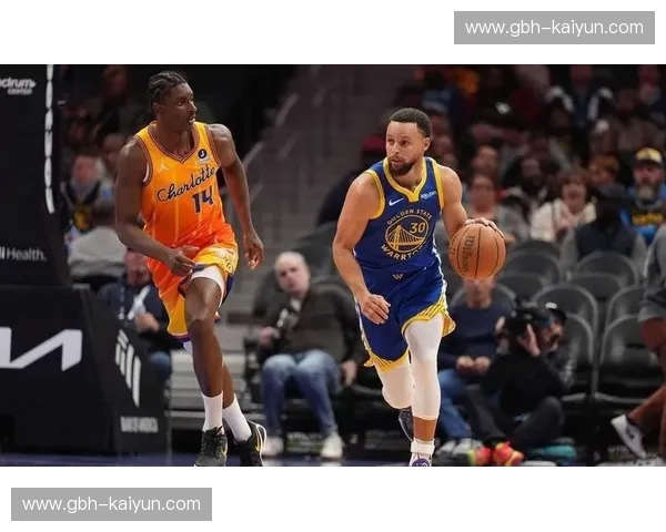 从金州王朝到夏洛特之约：2017年勇士vs黄蜂的篮球史诗与那段回不去的盛世