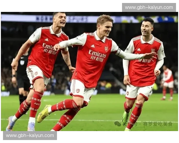 巴黎圣日耳曼vs阿森纳：欧冠之夜的红蓝玫瑰与枪炮玫瑰的巅峰对决